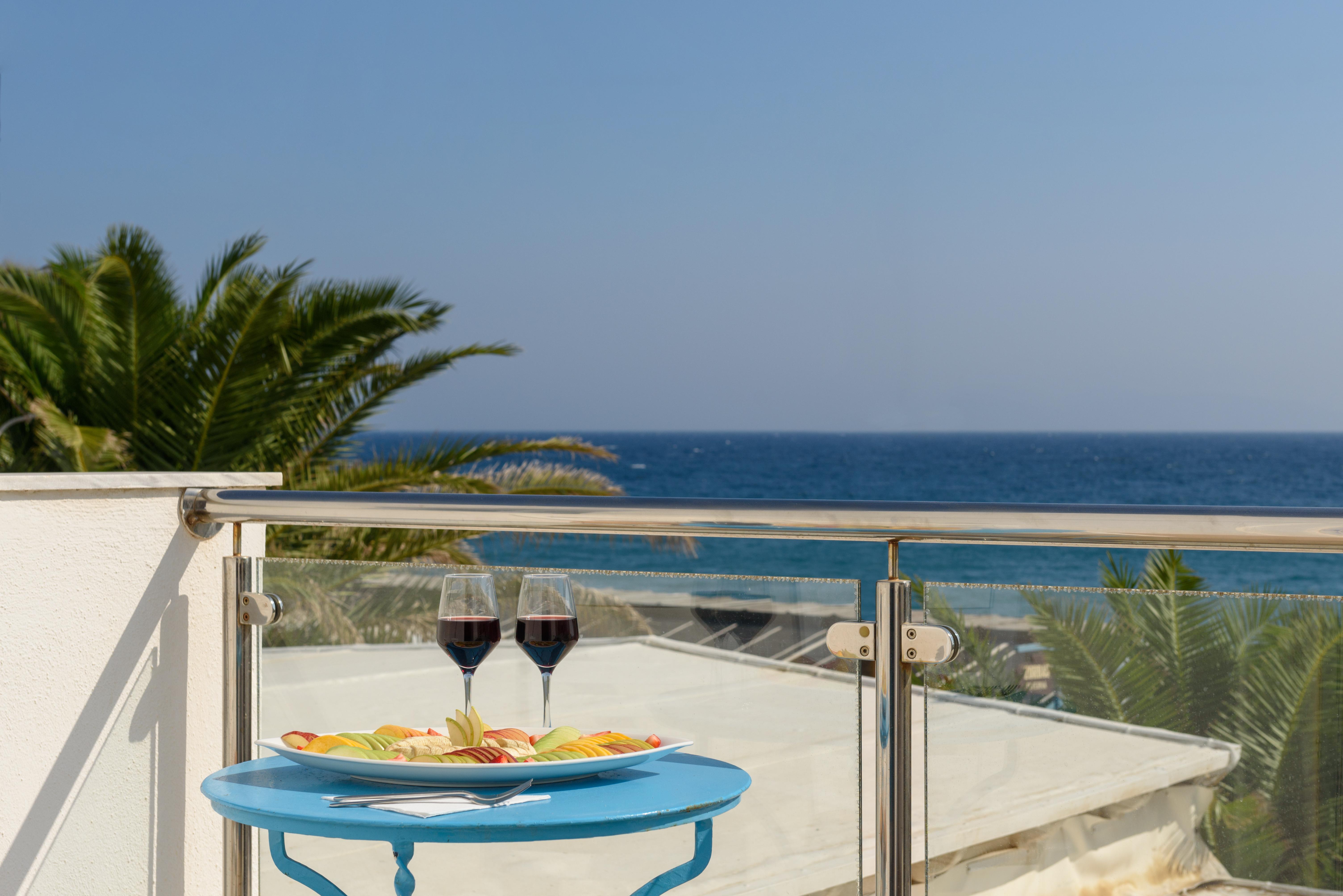 Hotel Alesahne 3*